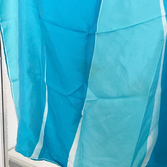 Vintage VERA Scarf - Picture 3 of 10